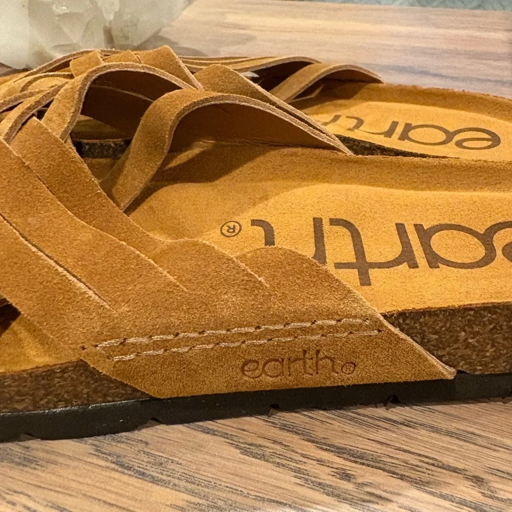 Earth Women's Atlas Round Toe Footbed Slip-On Casual Sandals New - Picture 5 of 8